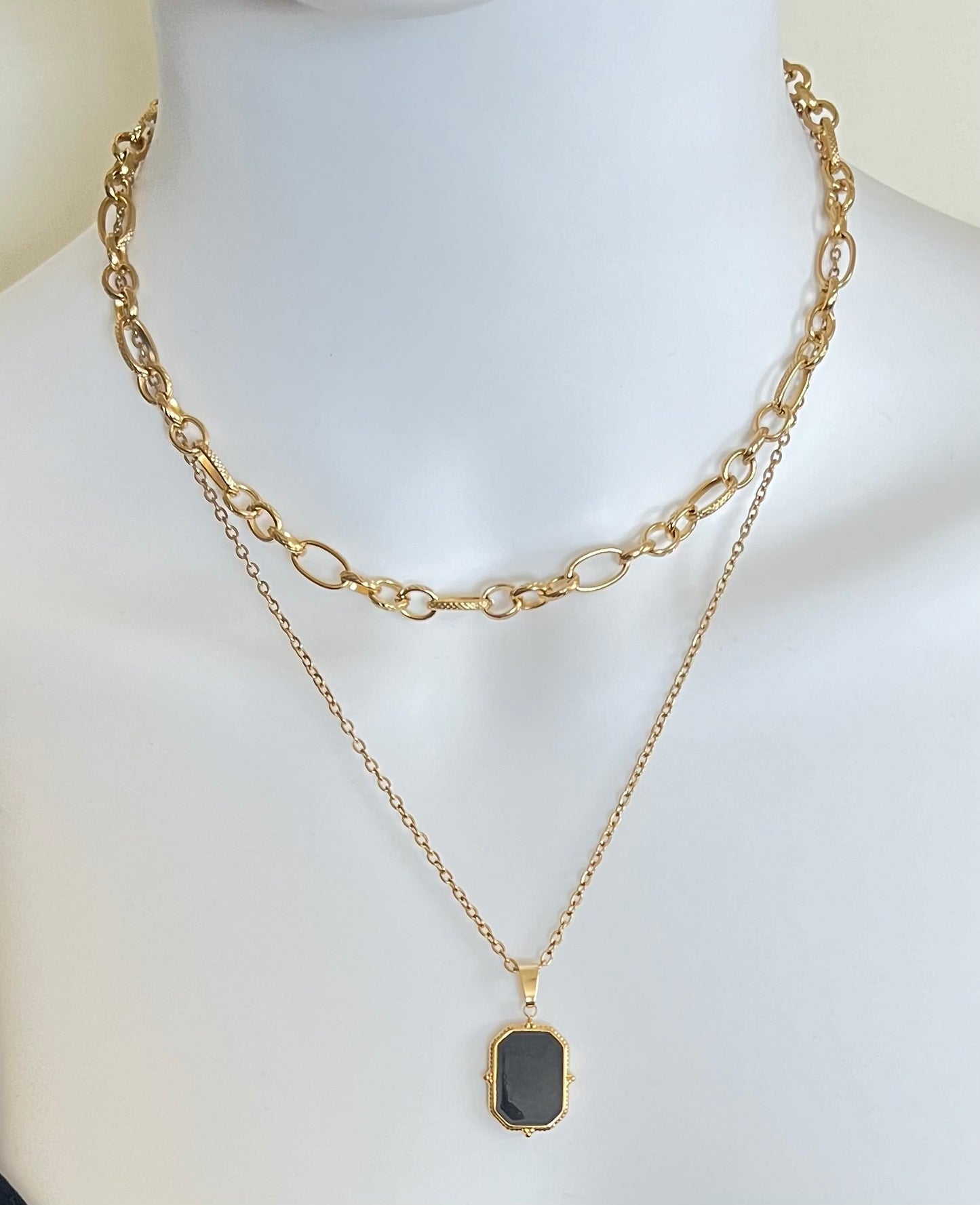 Black Pendant Layered Necklace