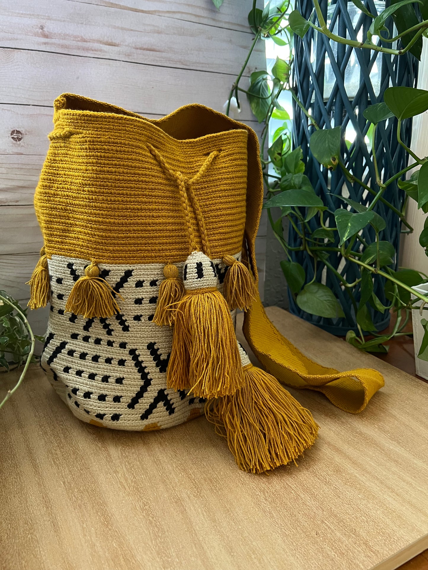 Yellow & White Retro Handwoven Crossbody Bag