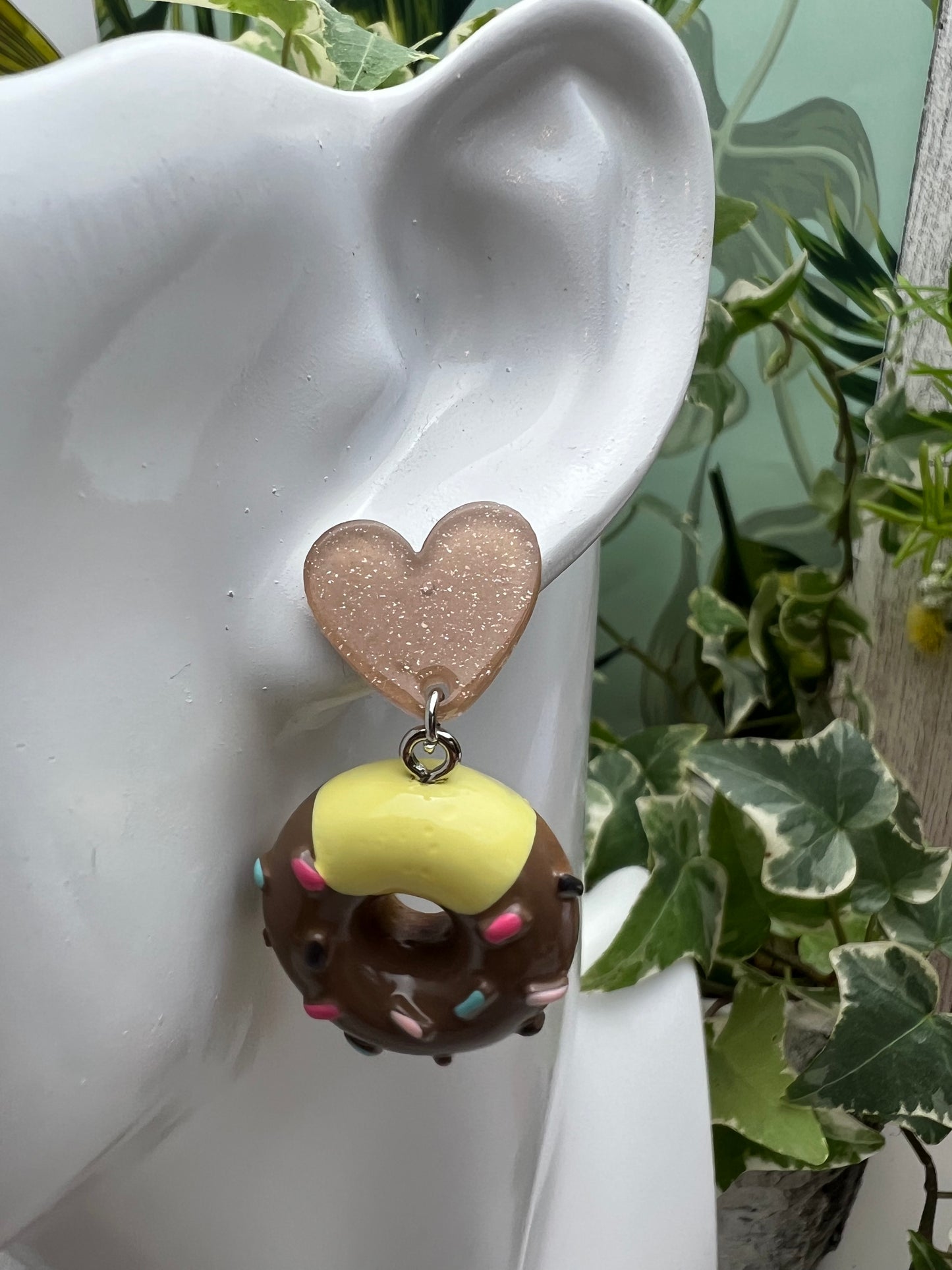 Kawaii Donut & Heart Dangle Earrings
