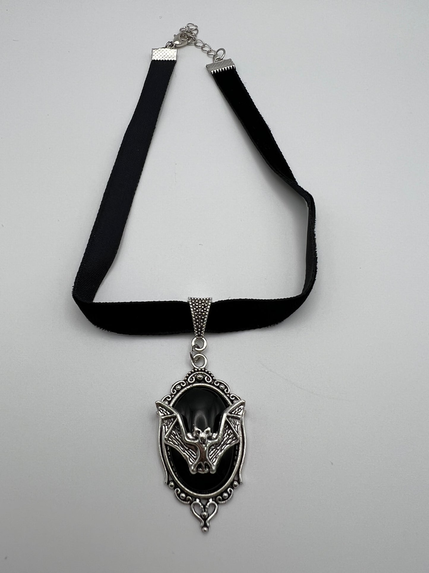 Gothic Pendant Velvet Choker