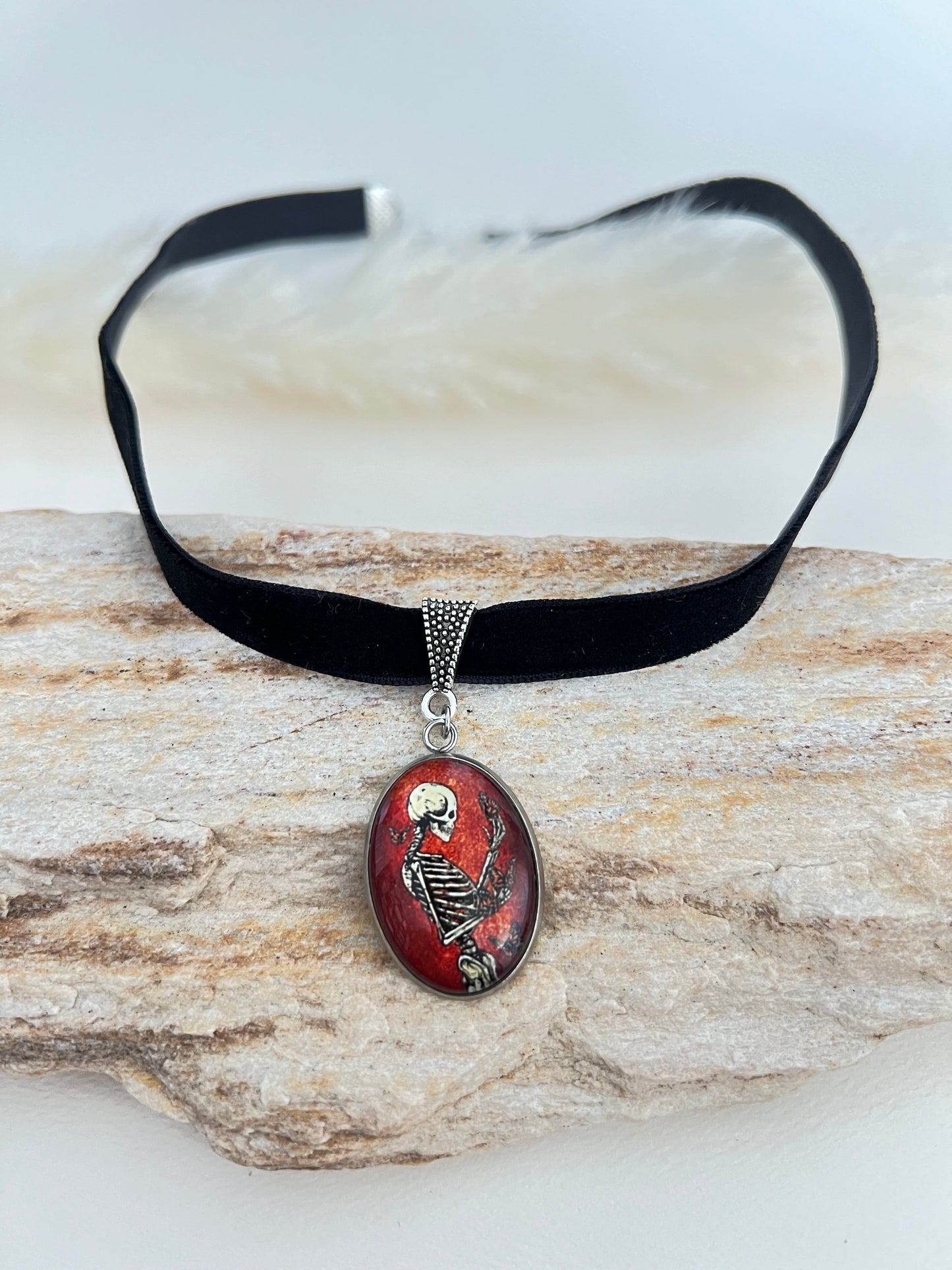 Edgy Retro Velvet Choker