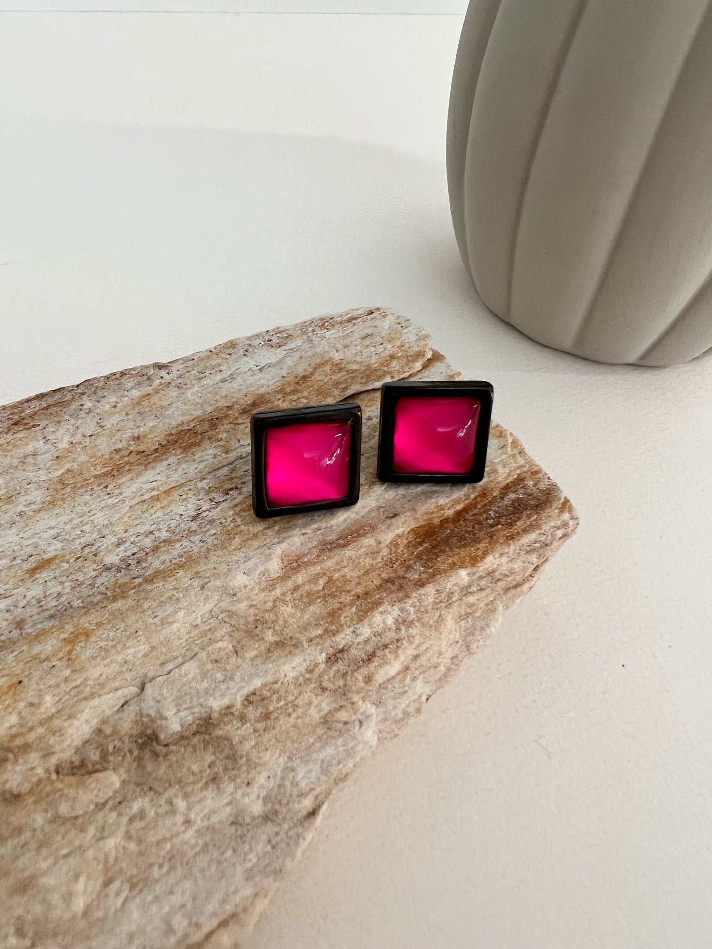 Pop-of-Color Edgy Earring Set
