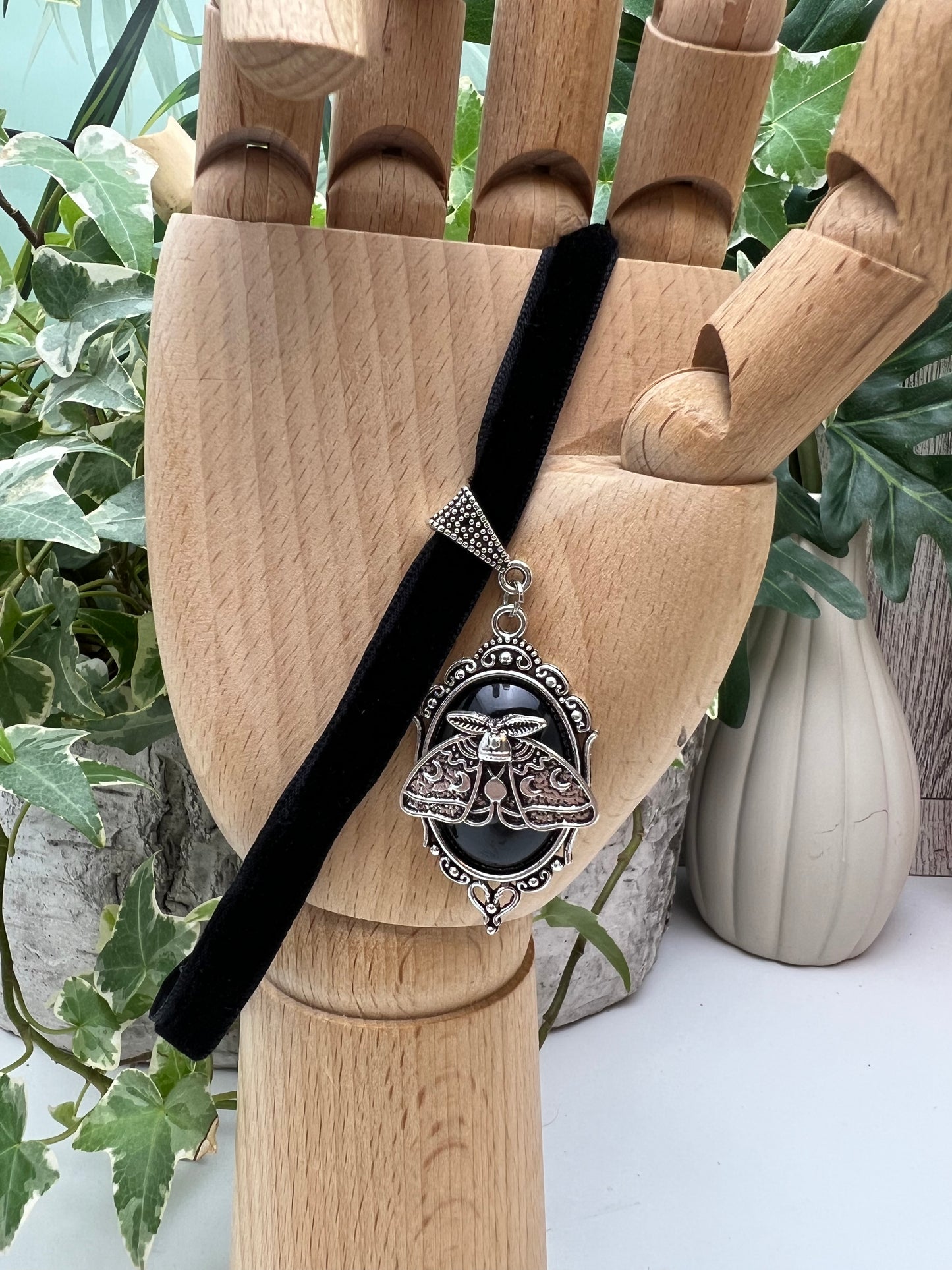 Gothic Pendant Velvet Choker