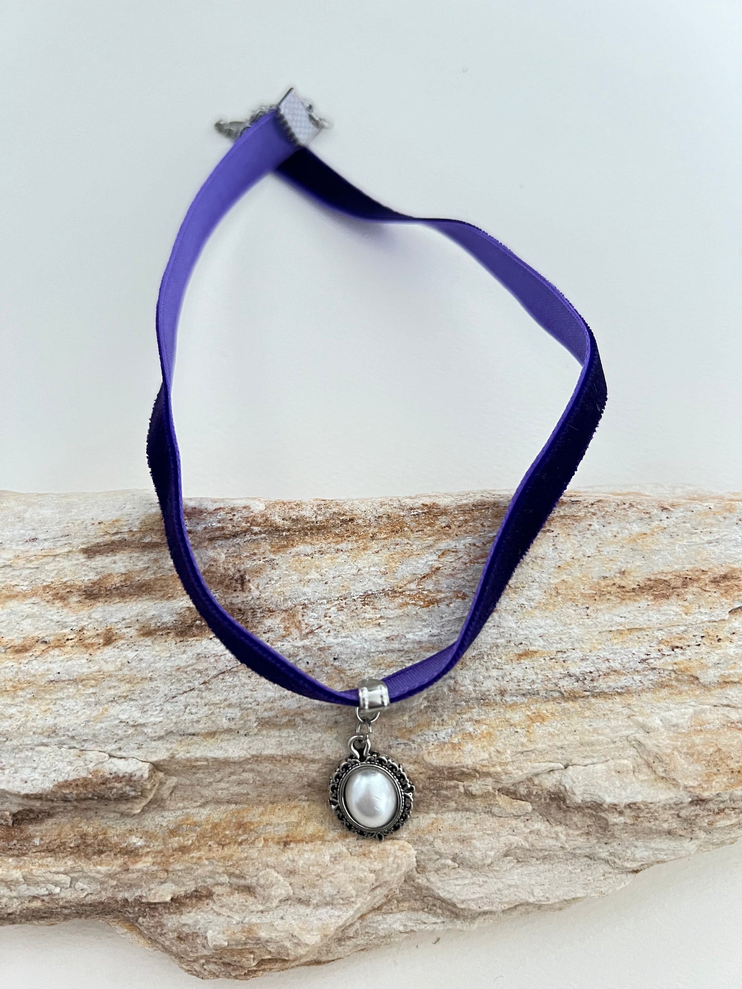 Trendy Velvet Choker with Pendant