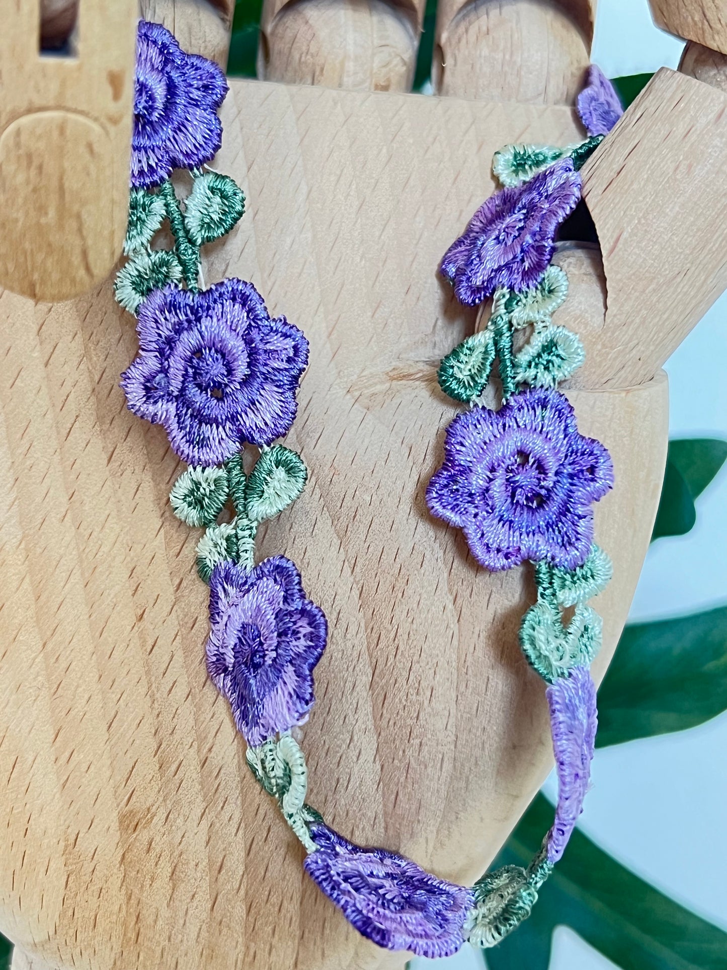 Embroidery Coquette Floral Choker