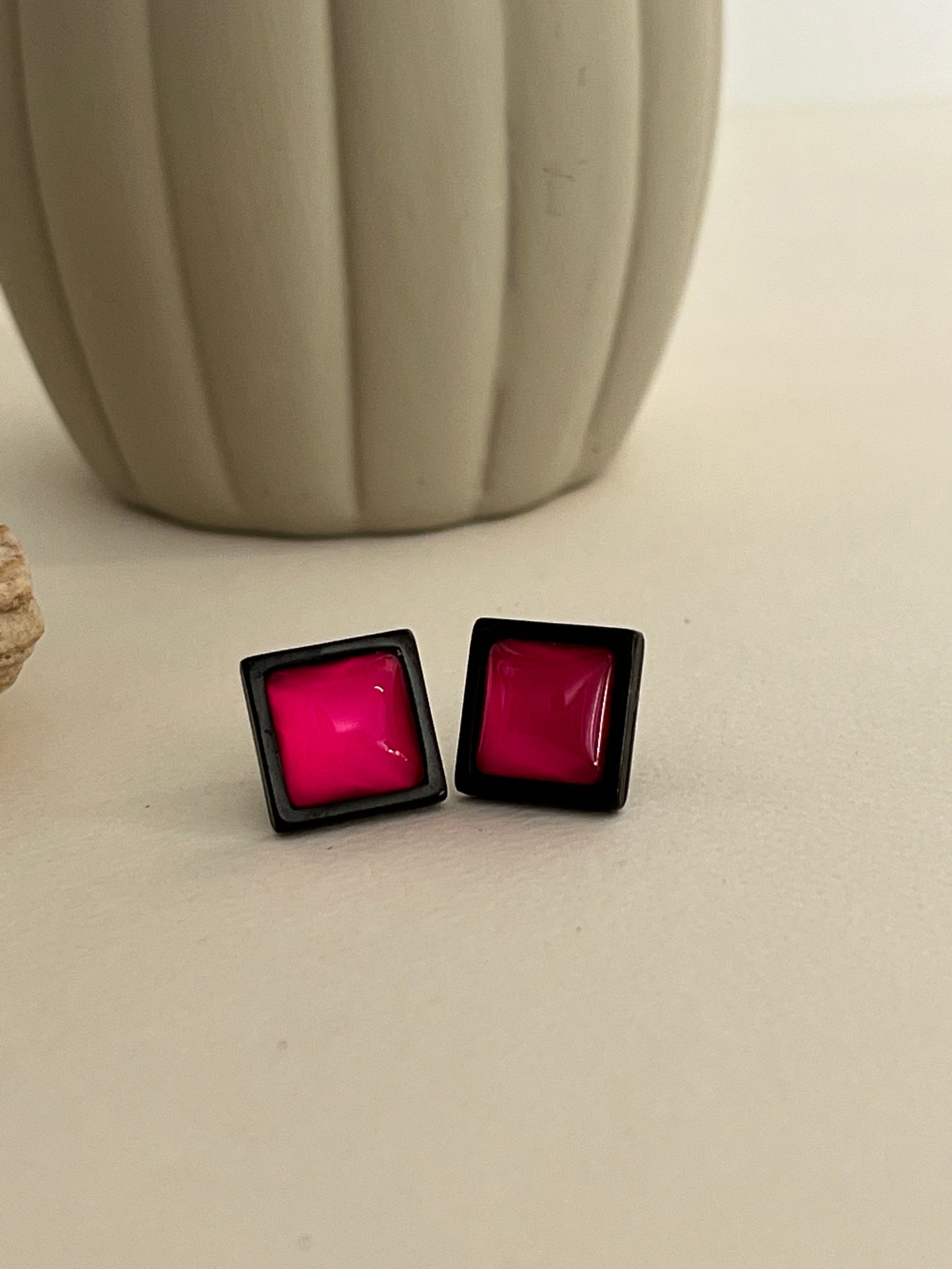 Pop-of-Color Edgy Earring Set