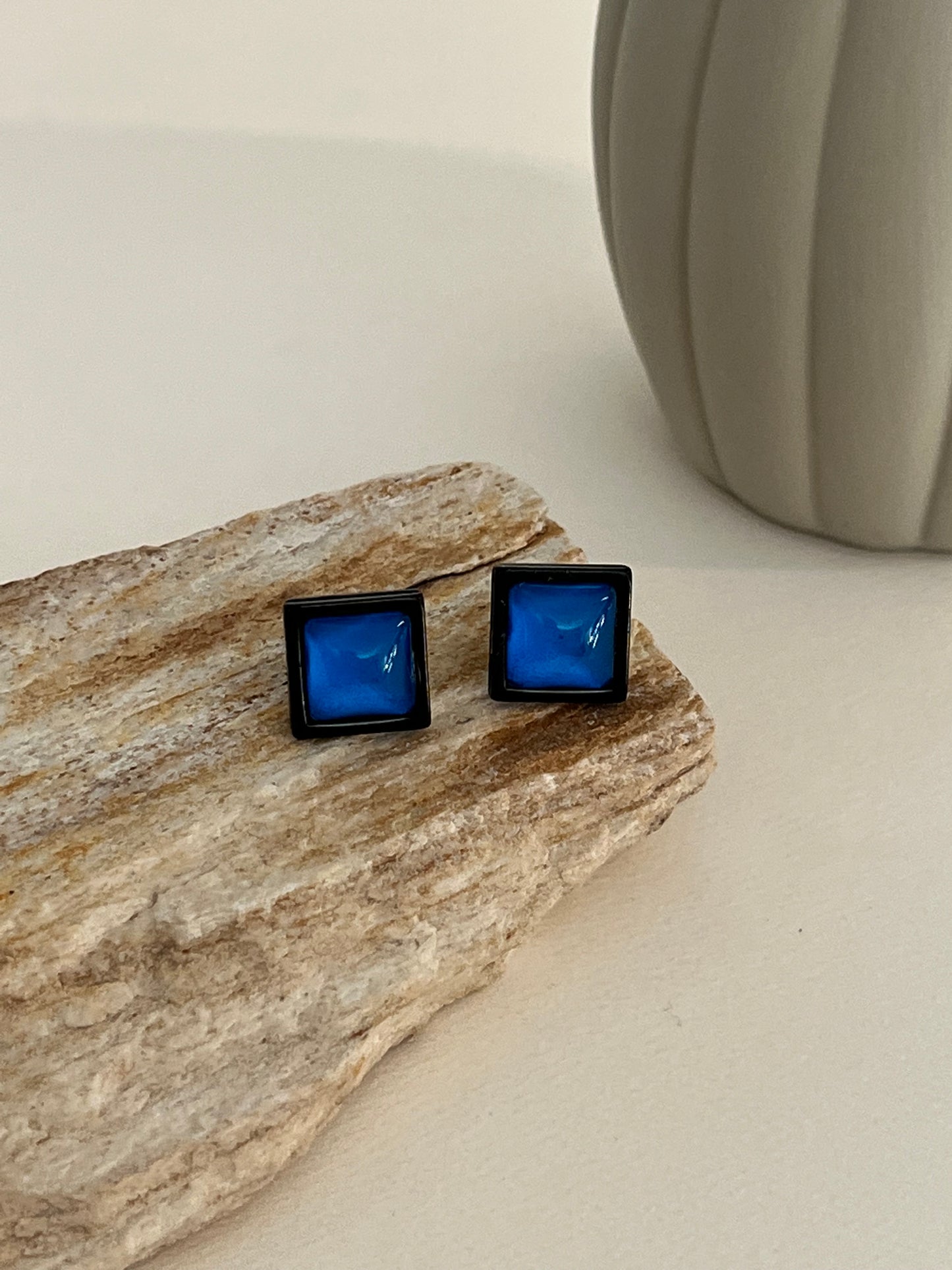 Pop-of-Color Edgy Earring Set