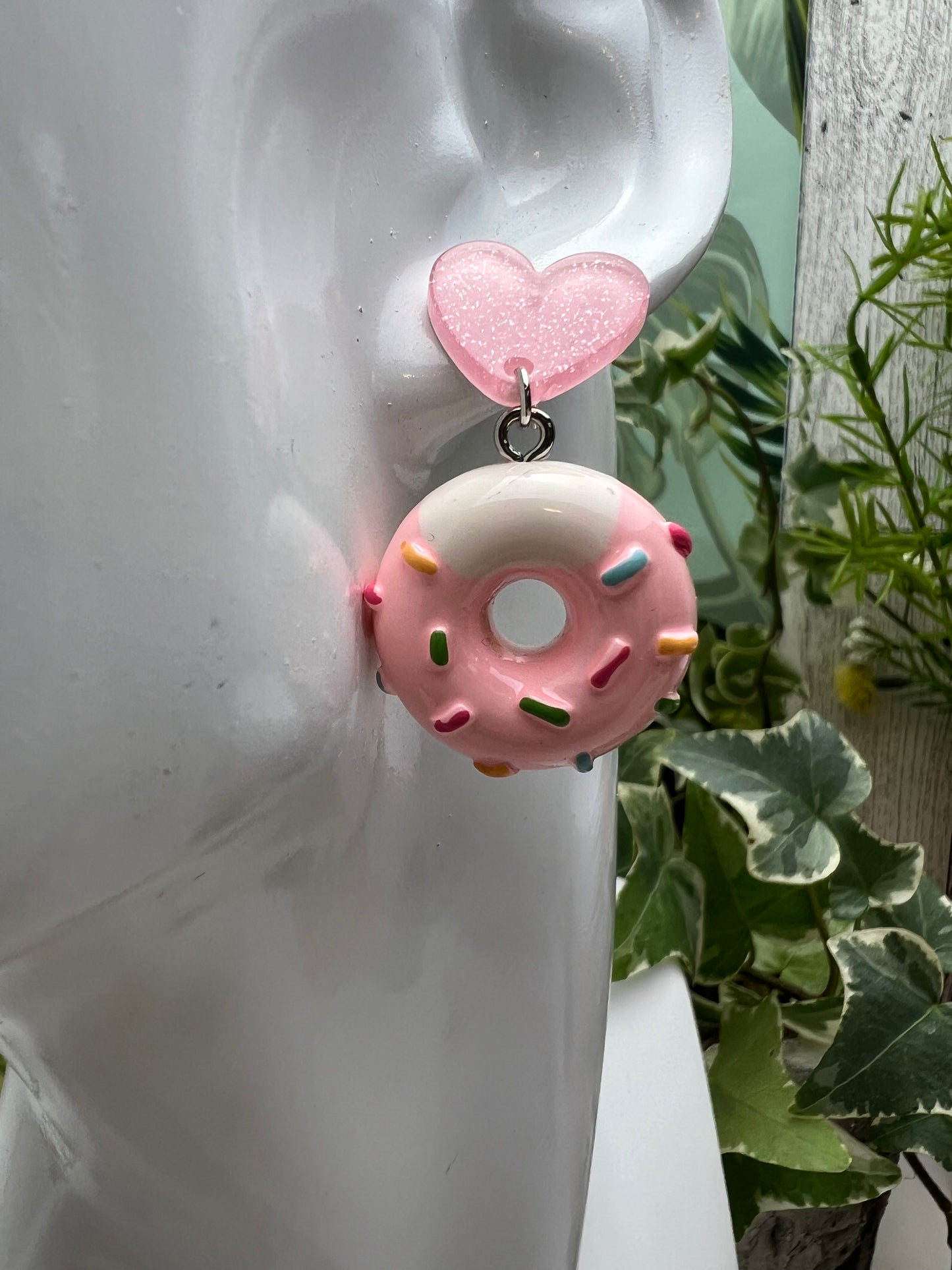 Kawaii Donut & Heart Dangle Earrings