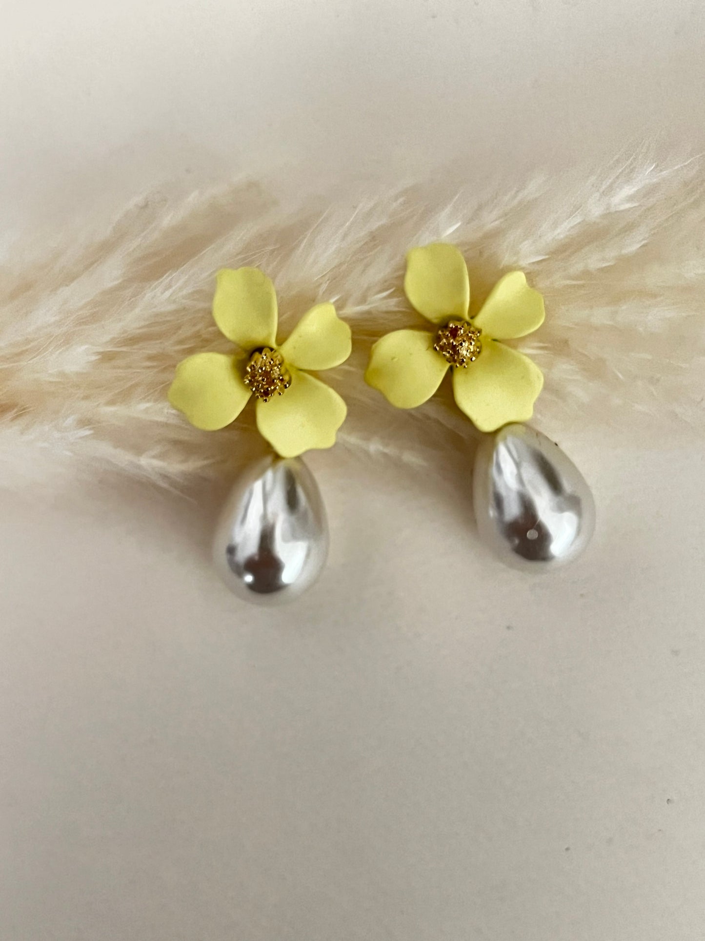Flower & Pearl Drop Earrings