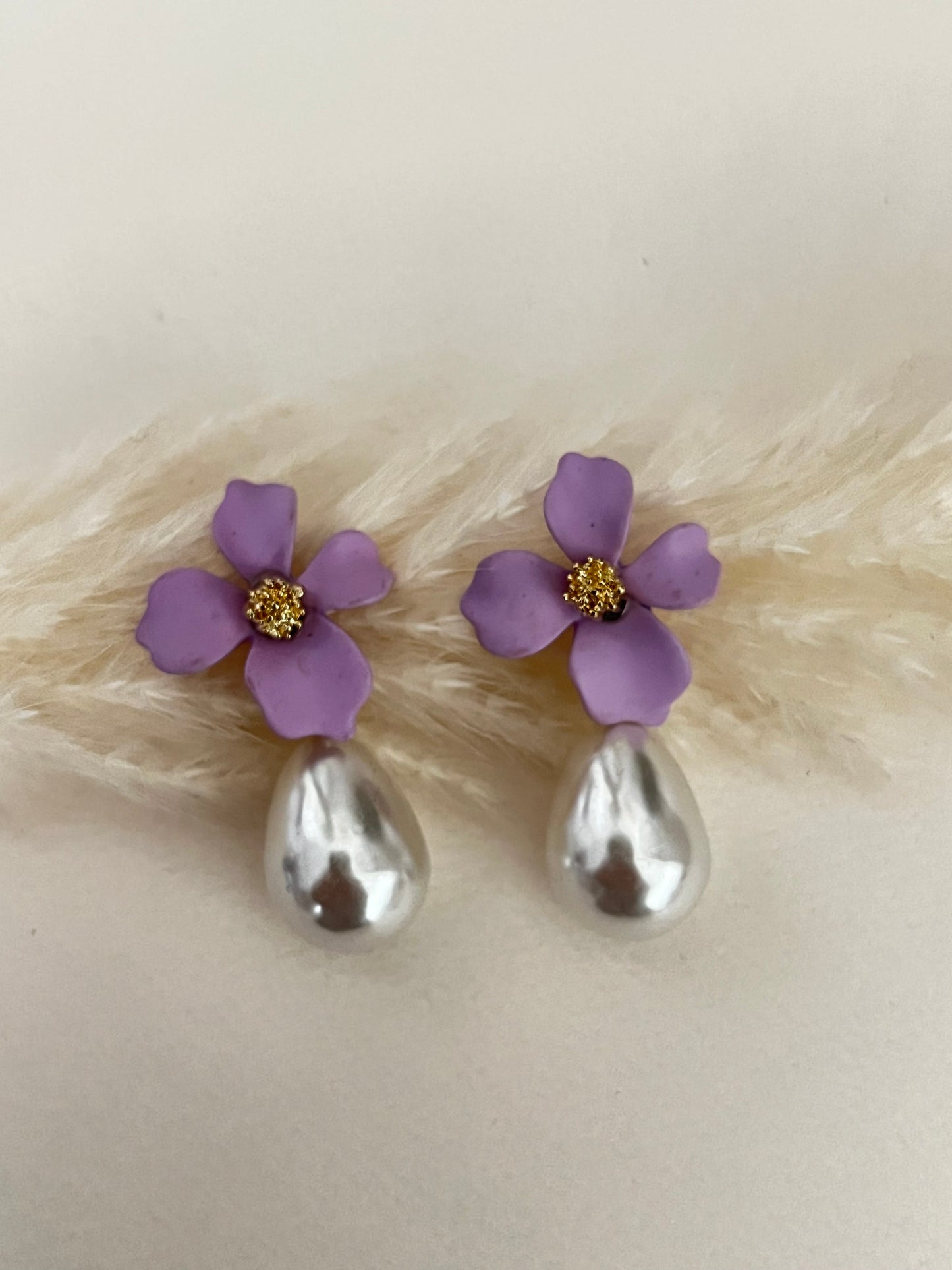 Flower & Pearl Drop Earrings