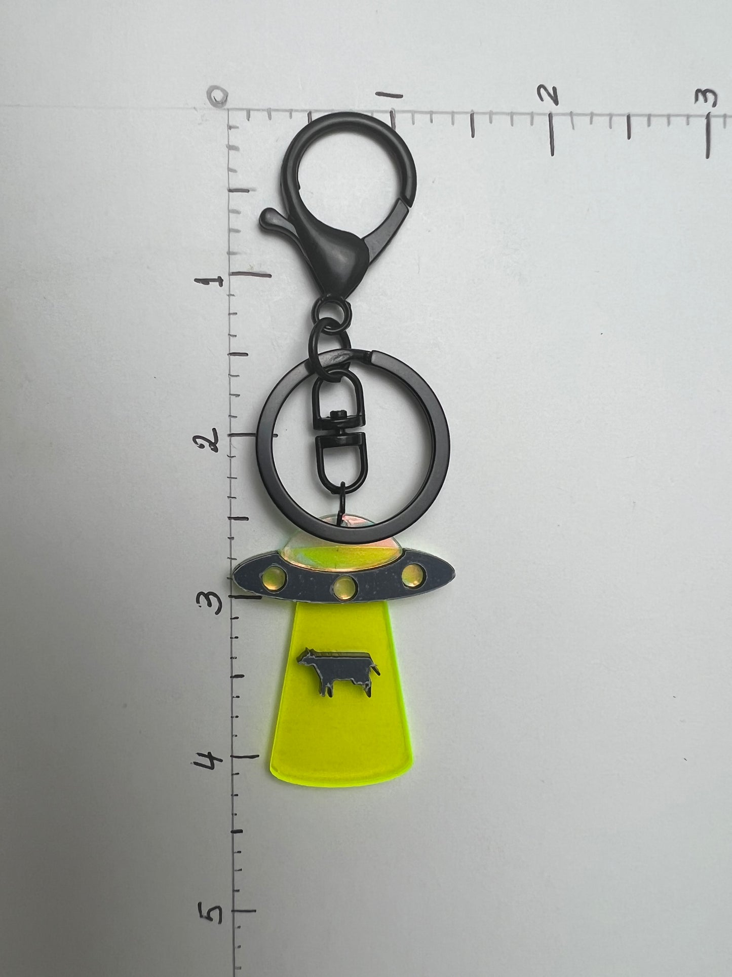 Y2K Cow & Aliens Keychain