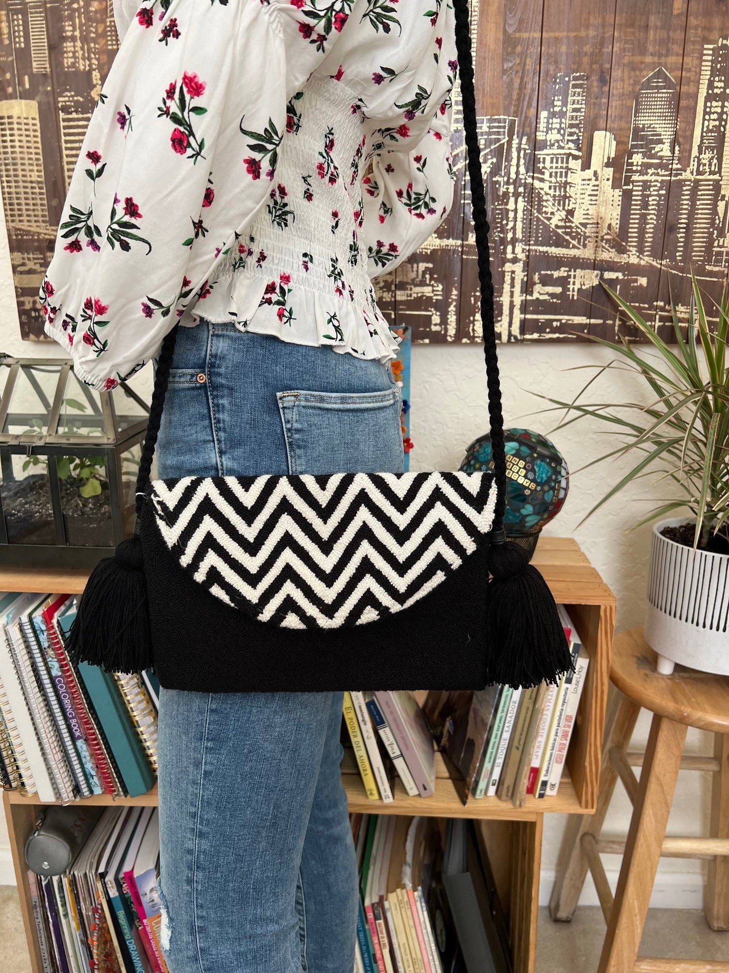 Black & White Knitted Shoulder Bag