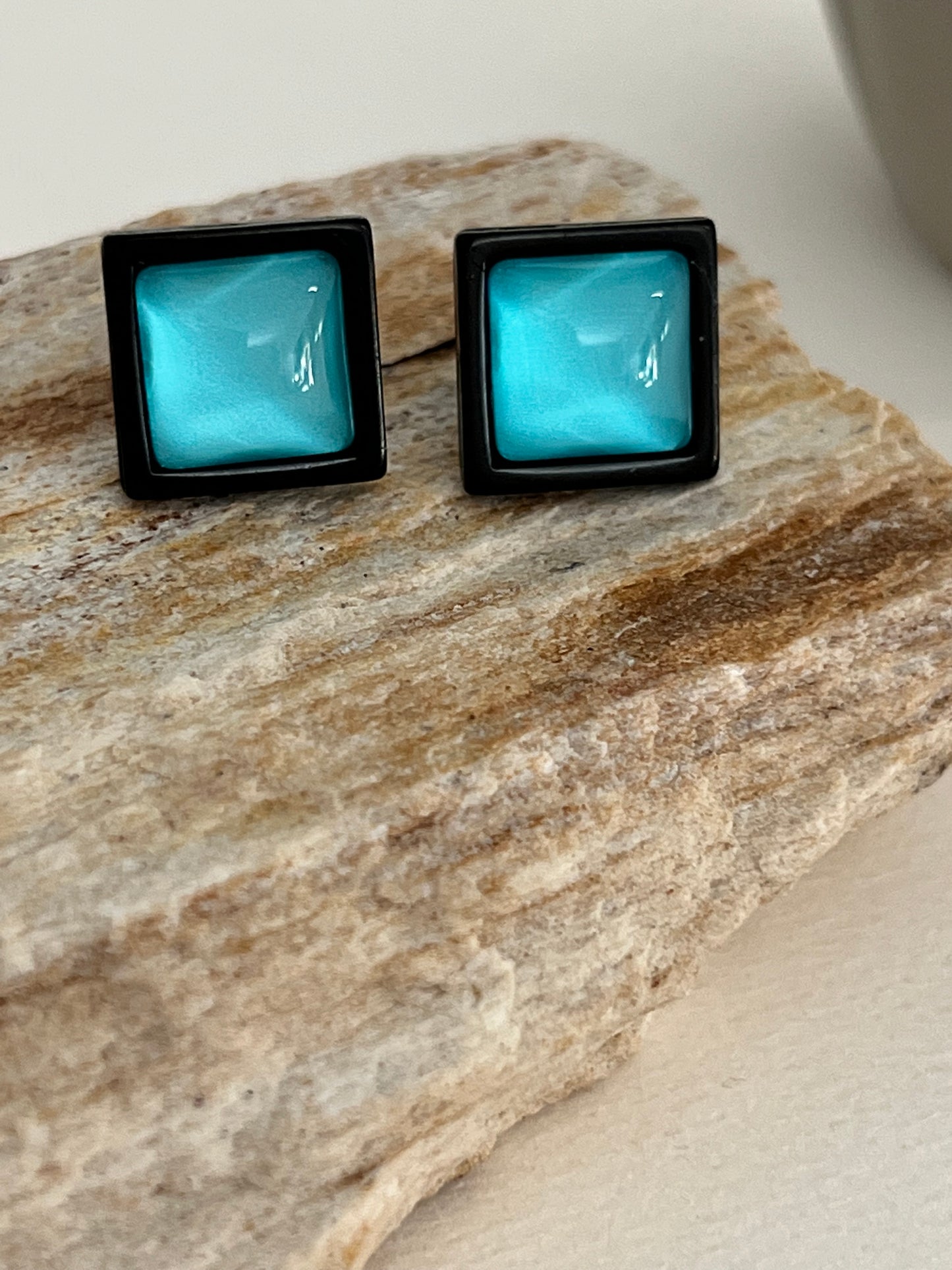 Pop-of-Color Edgy Earring Set