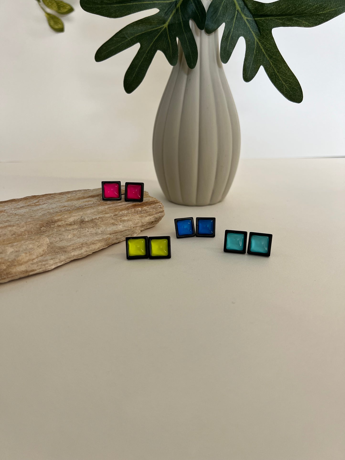 Pop-of-Color Edgy Earring Set