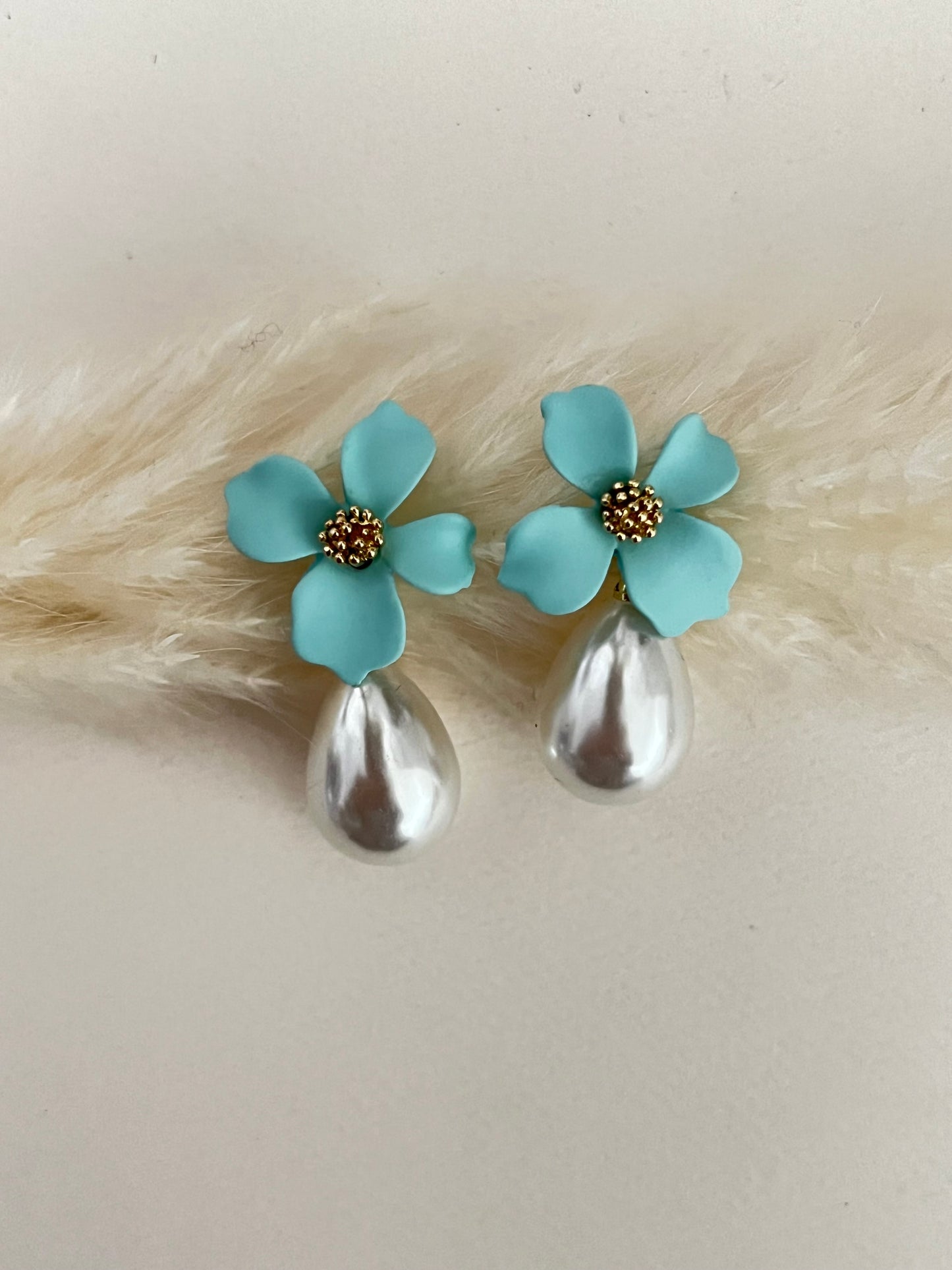 Flower & Pearl Drop Earrings