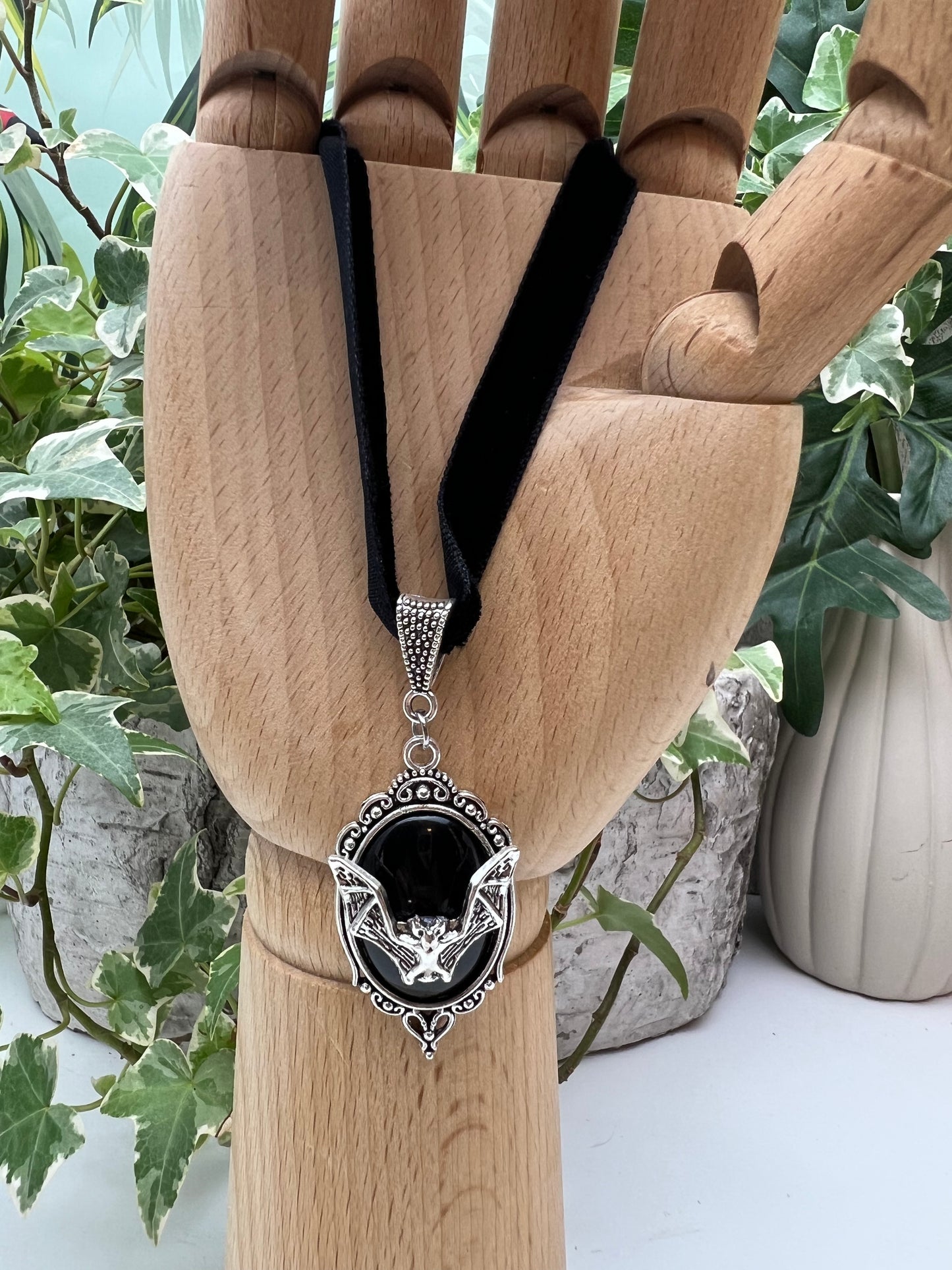 Gothic Pendant Velvet Choker