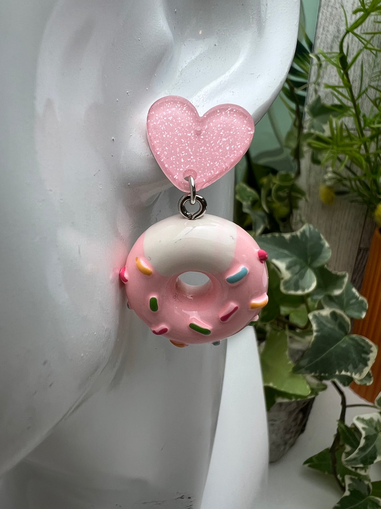 Kawaii Donut & Heart Dangle Earrings