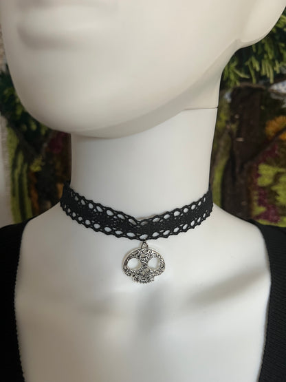 Gothic Chic Skull Choker