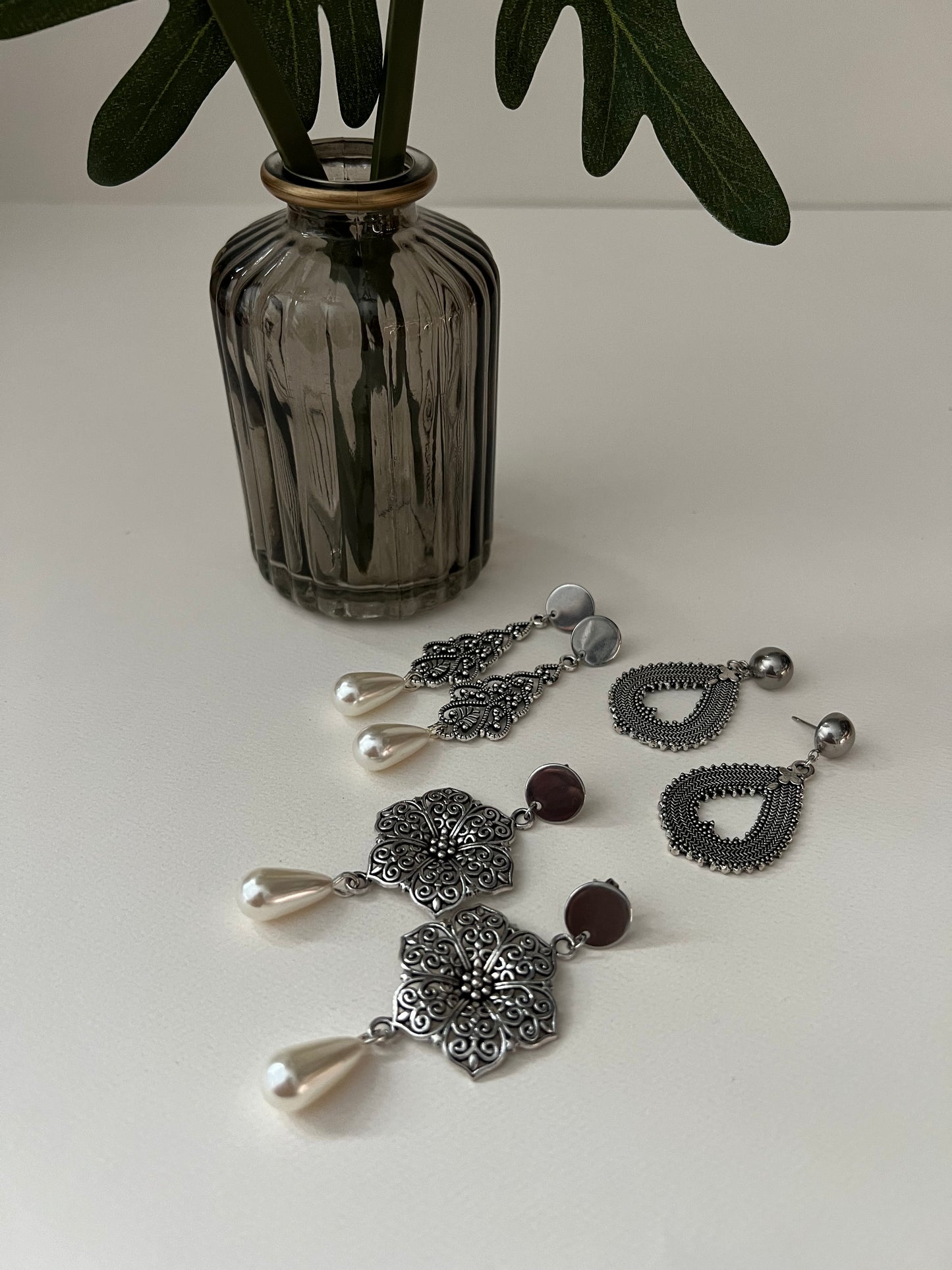 Vintage-Inspired Drop Earrings