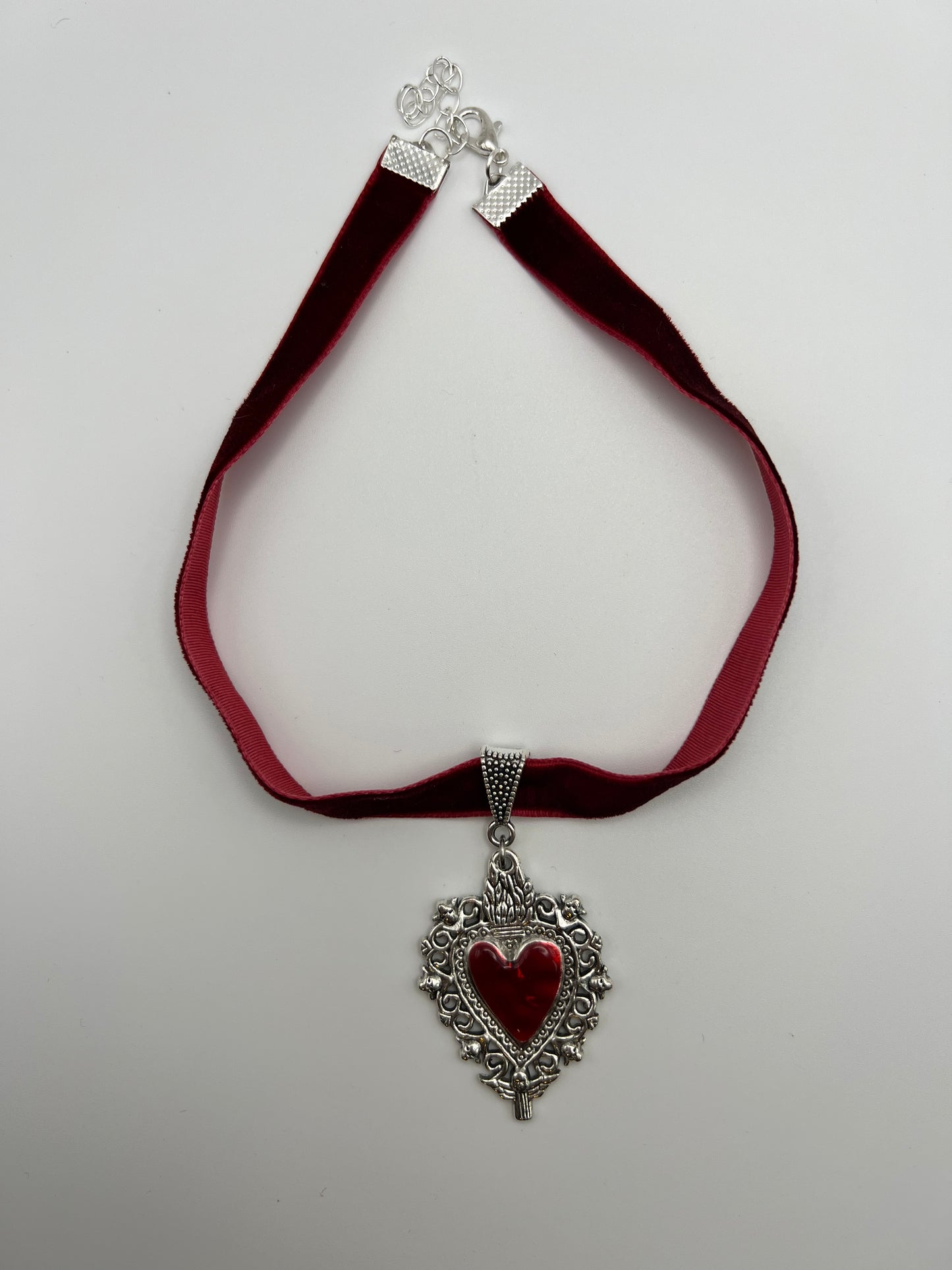 Romantic Victorian Goth Heart Velvet Choker