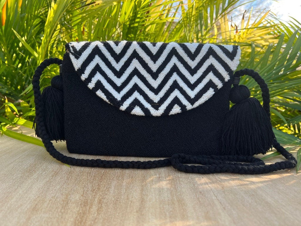 Black & White Knitted Shoulder Bag