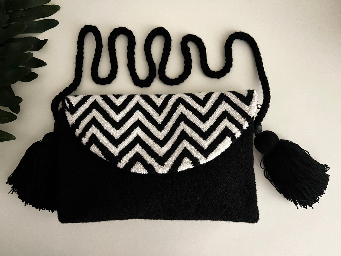 Black & White Knitted Shoulder Bag