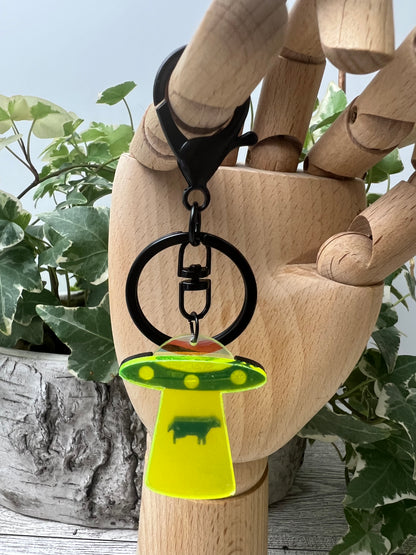 Y2K Cow & Aliens Keychain