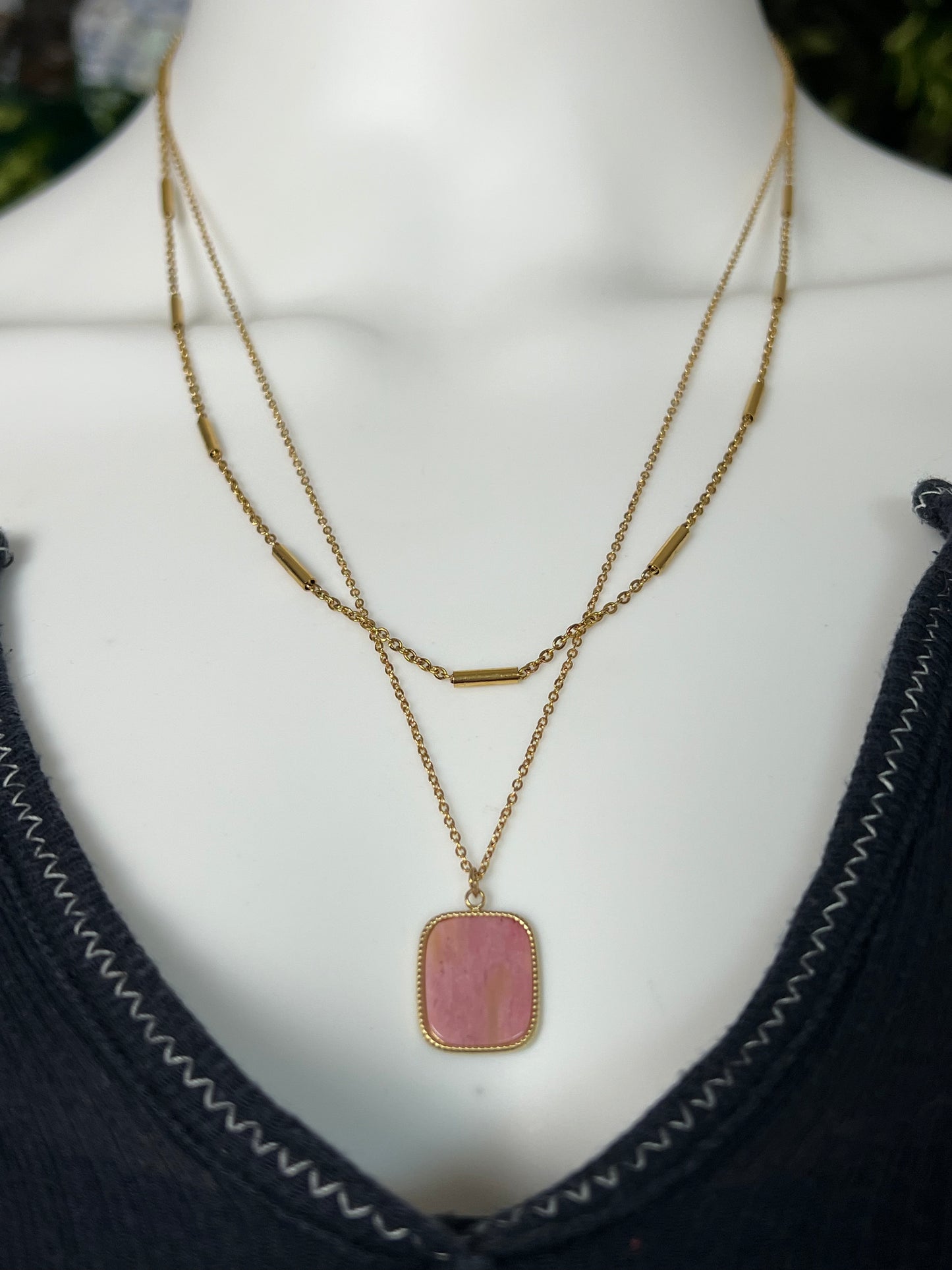 Pink & Gold Pendant Necklace