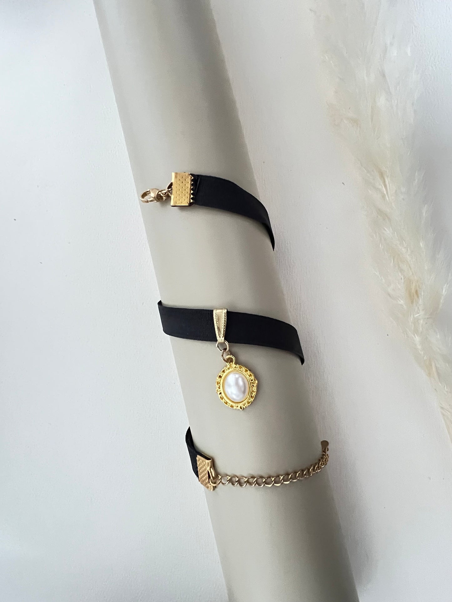 Trendy Velvet Choker with Pendant