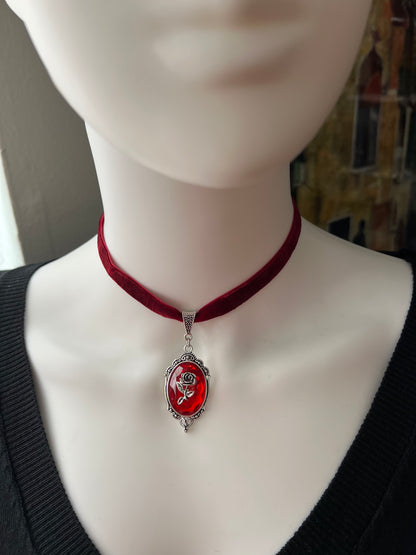 Romantic Edgy Rose Velvet Choker