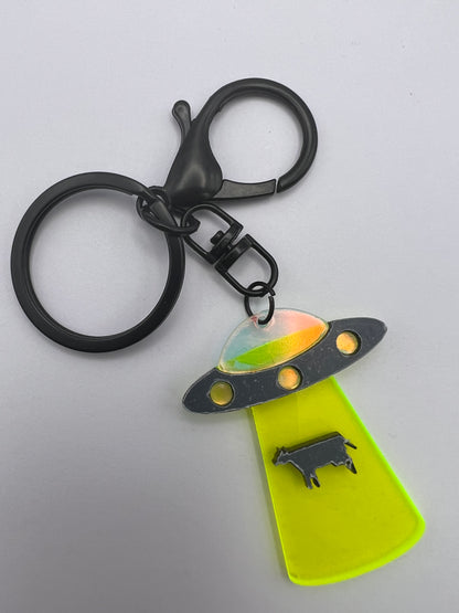 Y2K Cow & Aliens Keychain