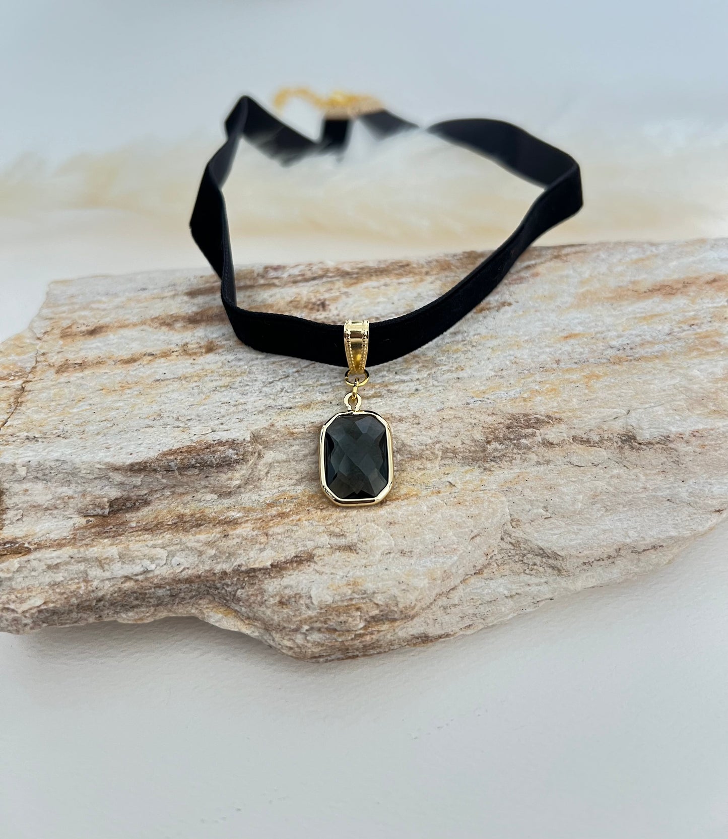 Velvet Choker with Stylish Pendant