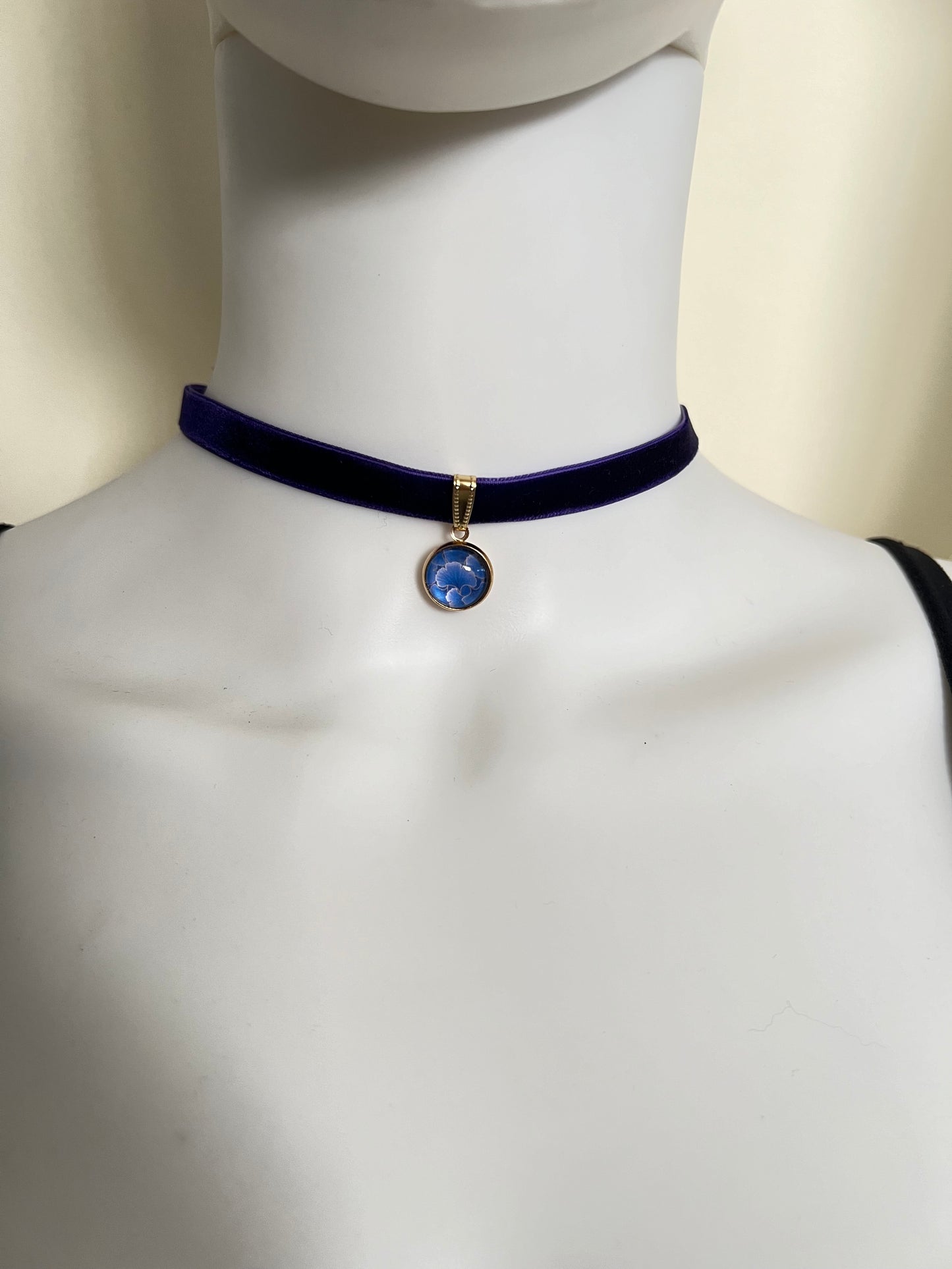 Pop-of-color Charm Choker