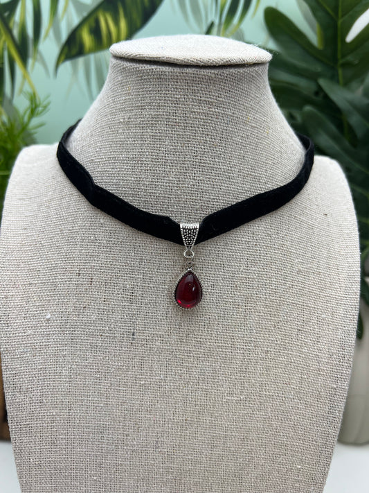 Gothic Chic Velvet Choker