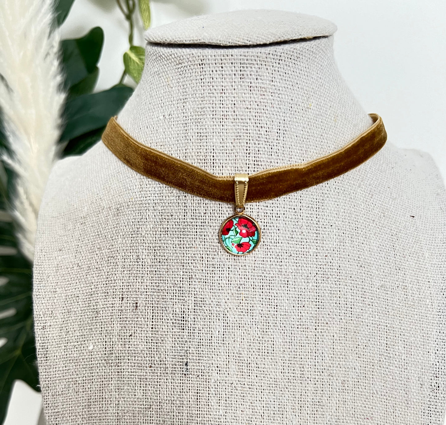 Pop-of-color Charm Choker