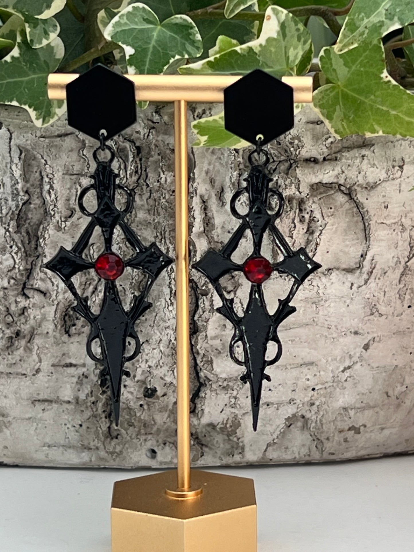 Black & Red Classic Gothic Earrings